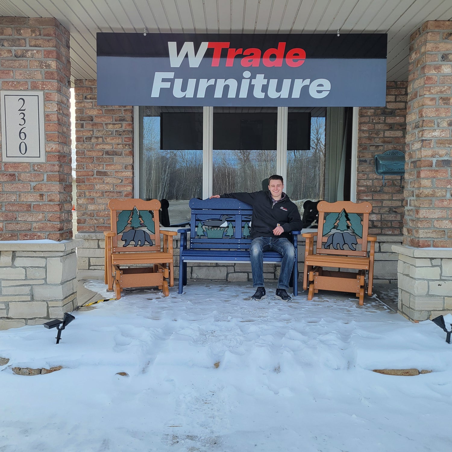 WTrade's Custom Outdoor Furniture