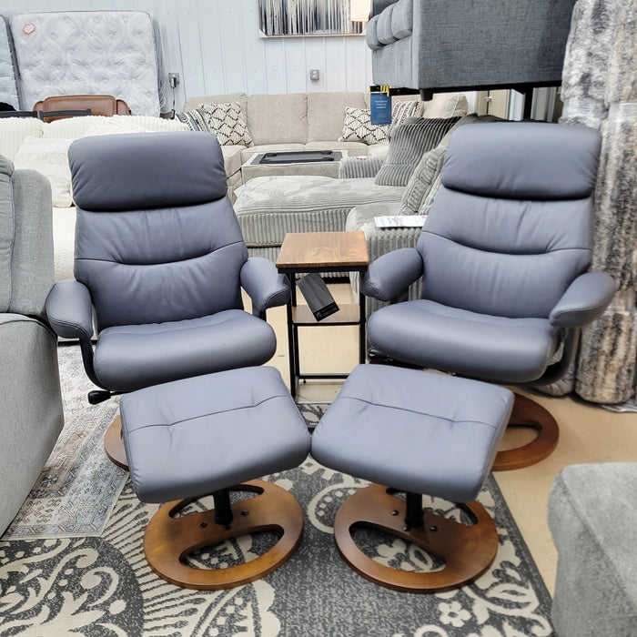 Benchmaster Mora Recliner with Ottoman (Set of 2) with free center table