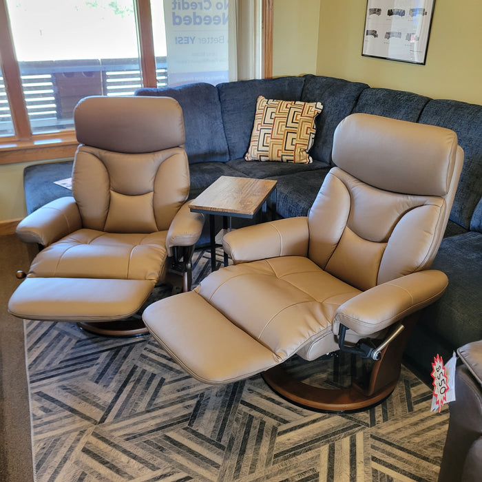 BenchMaster Emily Swivel Recliner Tuck Under Ottoman Set of 2 with free center table