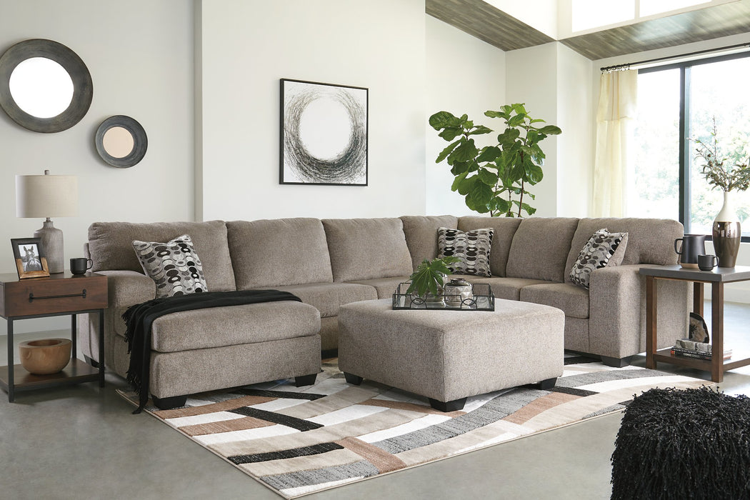 Ashely Ballinasloe 3-Piece Sectional with Chaise