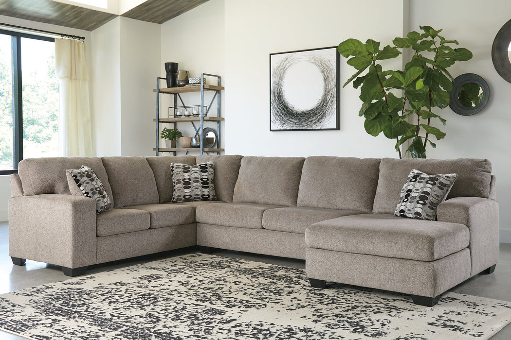 Ashely Ballinasloe 3-Piece Sectional with Chaise